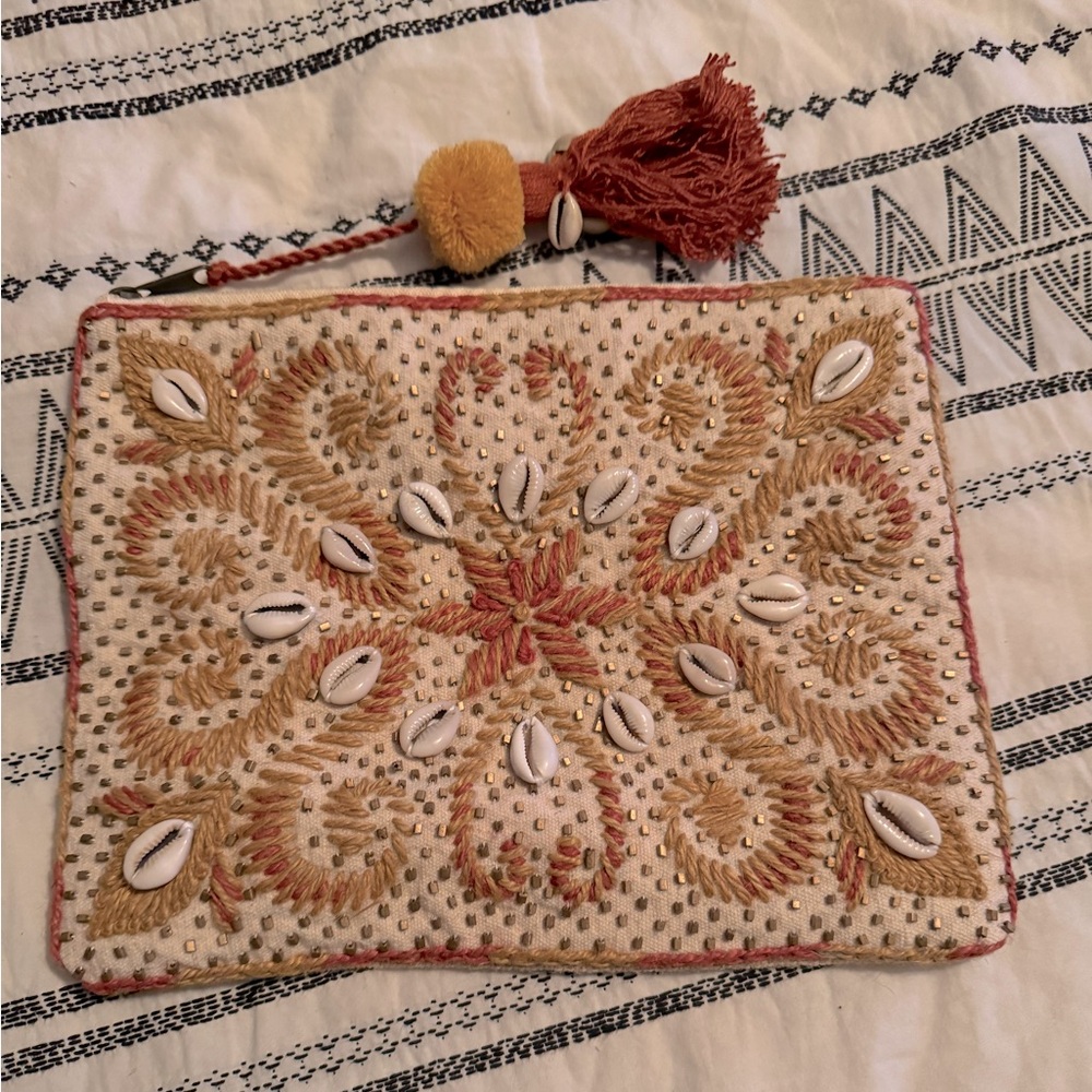 NWOT Ladies Clutch